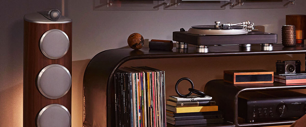 key features to consider in direct-drive record players
